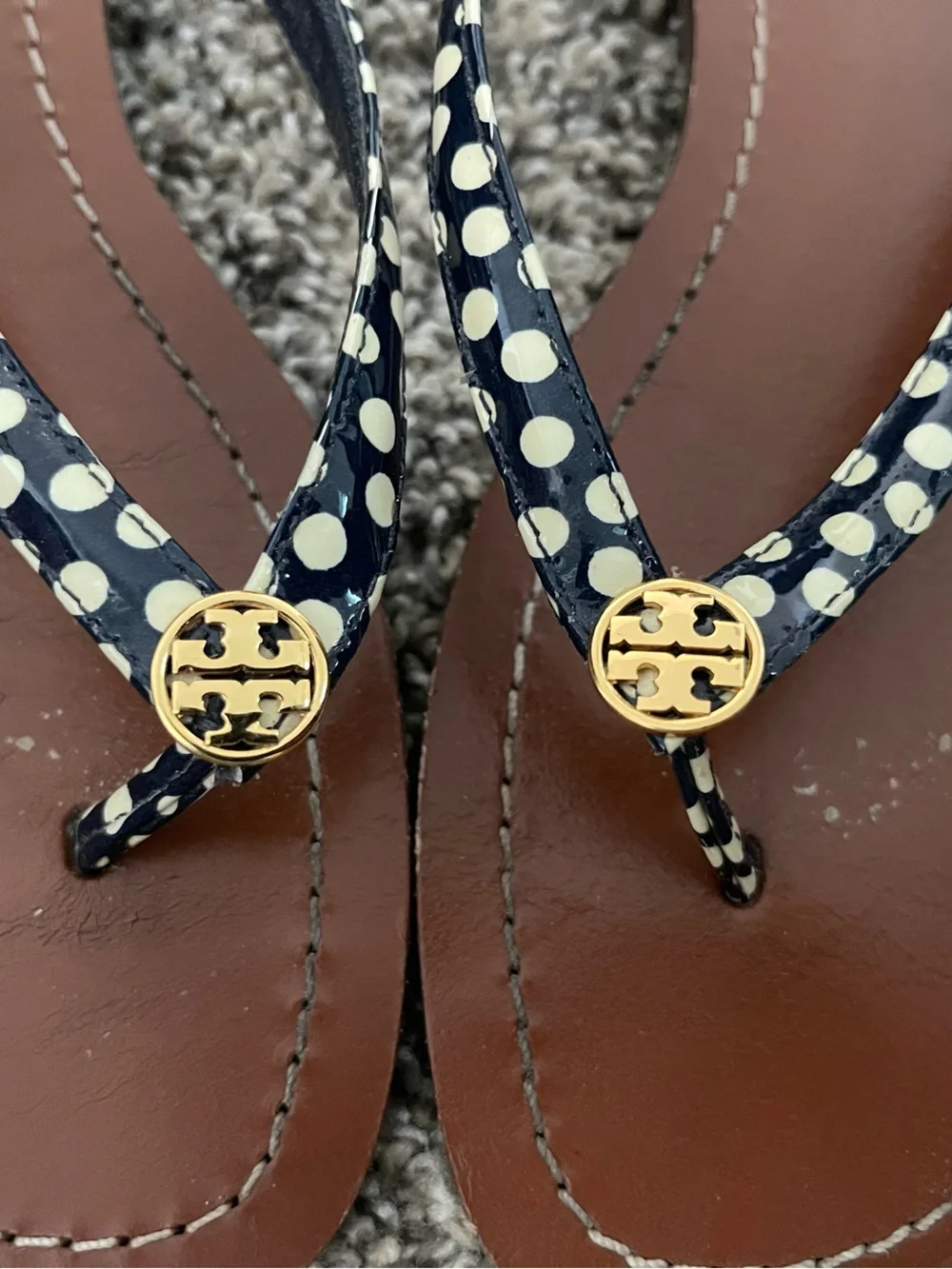 Women’s Tory Burch Terra Nautical Polka Dot Thong Sandals Flip Flops Navy Sz 10